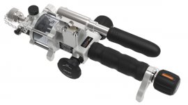 Additel 997 Series Hydraulic Pump with carrying case, 0 to 10,000 psi / 0 to 700 bar, 1/4" NPT F-