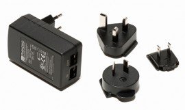 FLIR T911183 Gigabit PoE Injector with Multi-plugs, 16W-