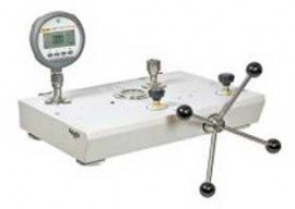Fluke P5513-2700G-3 Pneumatic Pressure Calibrator, 3 Gauges, 20mPa-