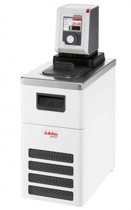Julabo DD-300F RS232 DYNEO Refrigerated/Heated Circulator with RS232, 230 V-