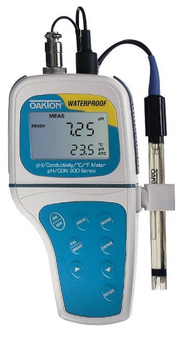OAKTON PC 300 Waterproof pH/Con 300 pH Meter-