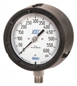 WIKA 233.34 Pressure Gauge, -30 inHg/30 psi/kpa, 4.5&amp;quot; dial, &amp;frac12;&amp;quot; NPT lower mount, black thermoplastic-